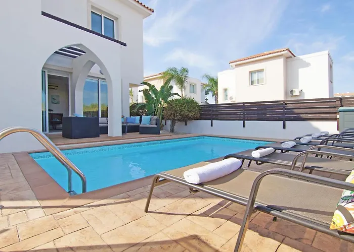 Madison Vila Protaras